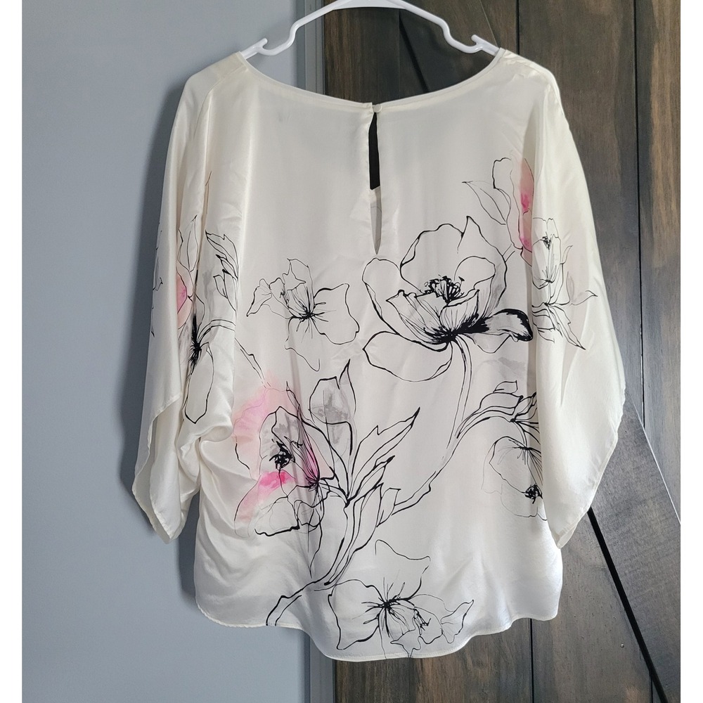 White House Black Market 100% Silk Blouse Womens‎ M White Floral Work Office - Picture 2 of 7